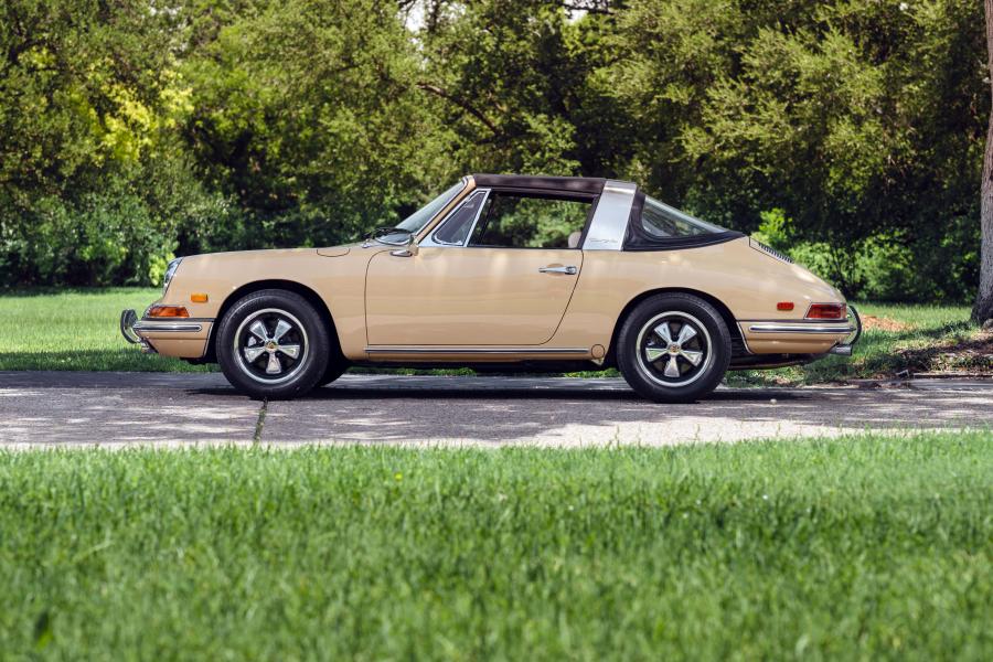 Porsche 911 2.0 Targa (901) 1966 года  (NA) (фото 7 из 35)